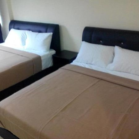 Rst Hotel Johor Bahru Szoba fotó